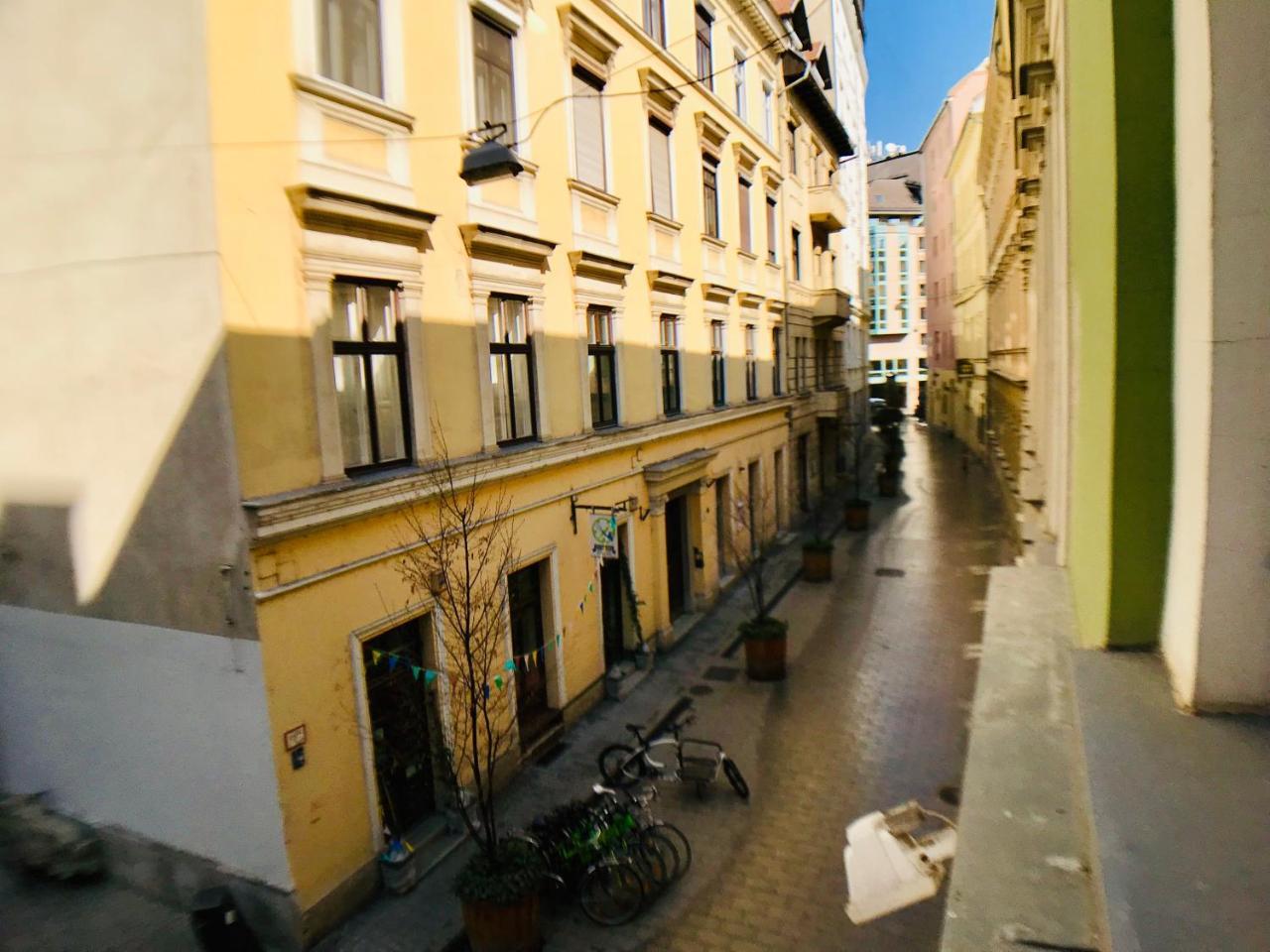 Budapest Griffin Guest House, Budapest